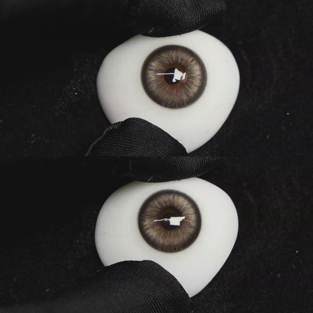 Hazel Envy Contact Lenses